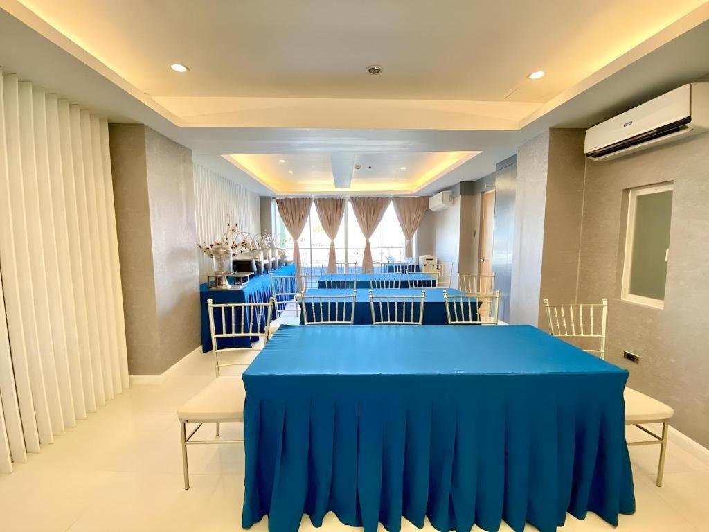 Hotel Estrella Таклобан Екстериор снимка