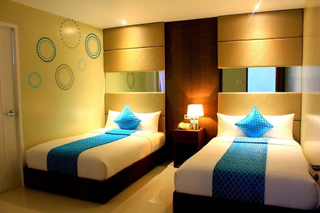 Hotel Estrella Таклобан Екстериор снимка